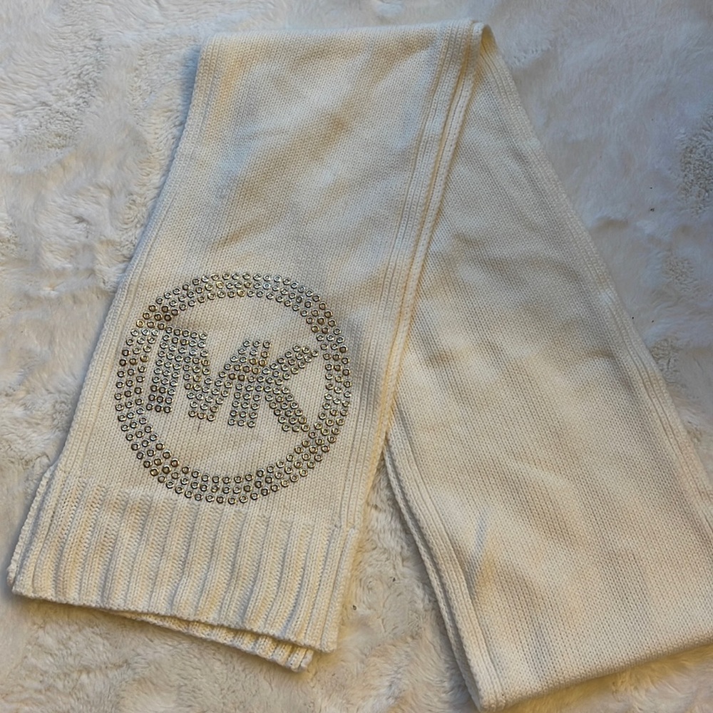 NWOT Michael Kors scarf